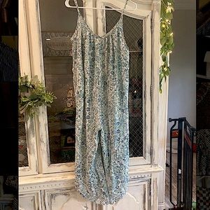 Womens flowy floral cami jumpsuit - M